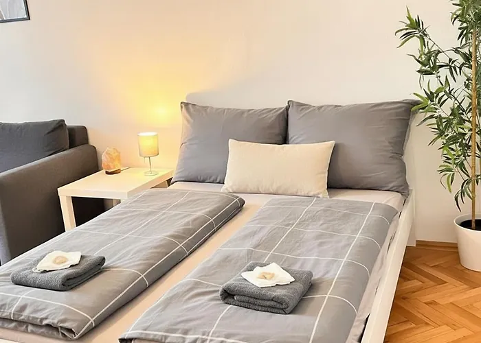 Bright & Cozy In Center 32 Відень