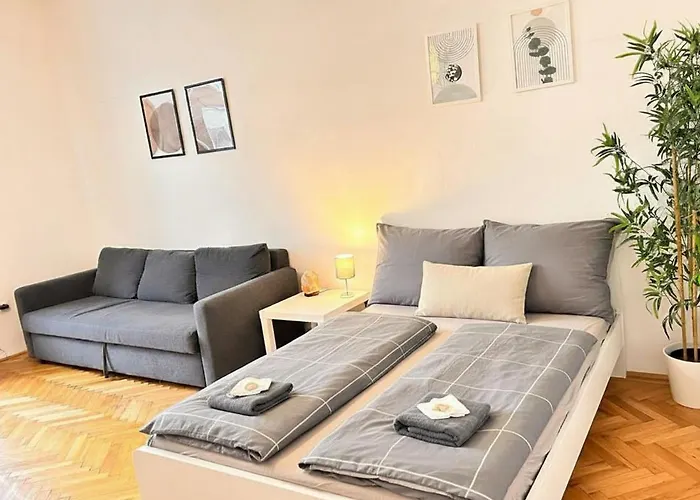 Bright & Cozy In Center 32 * Відень